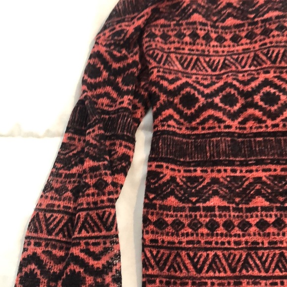 36. Charming Charlie’s 3/4 pink/black top small - Picture 6 of 6